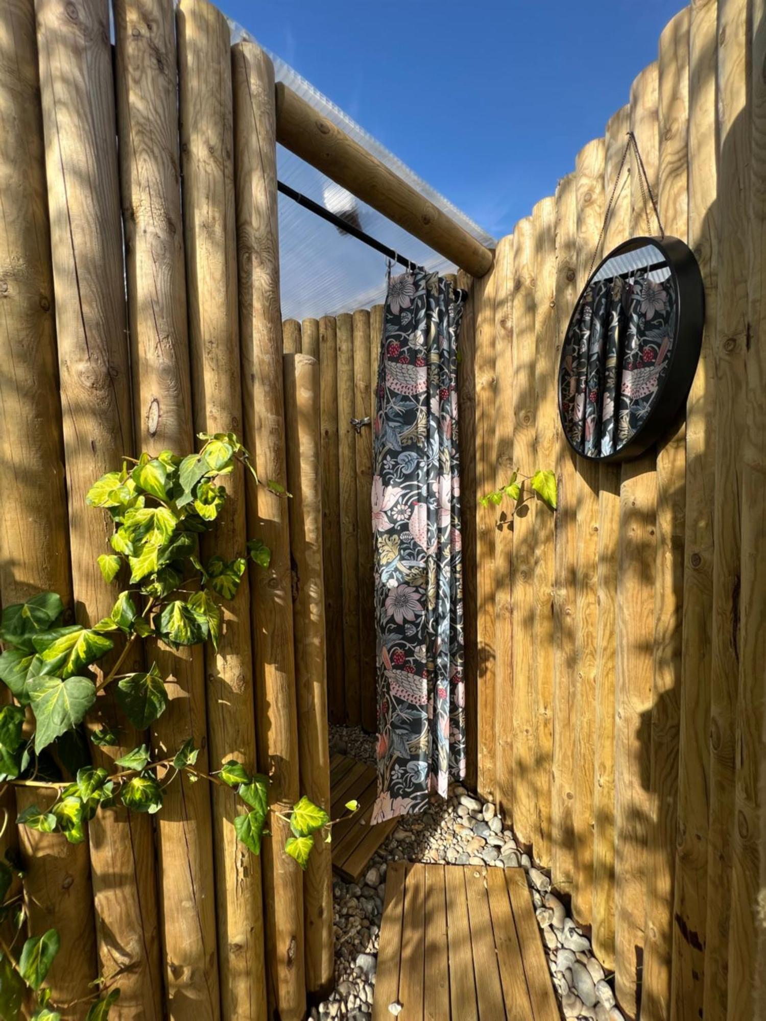 Dragonfly Glamping Spa Retreat 阿什弗德 外观 照片